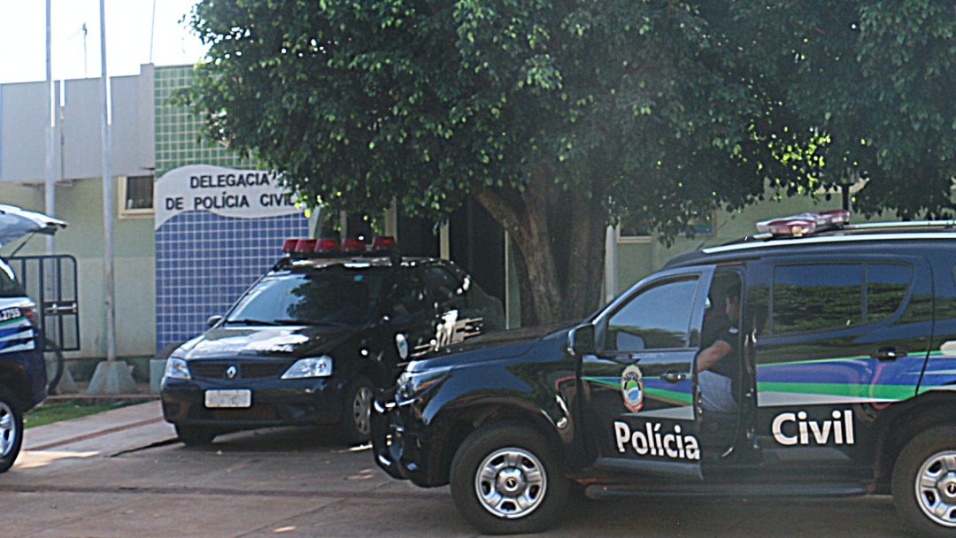 Homem &eacute; preso tentando estuprar crian&ccedil;a de 6 anos