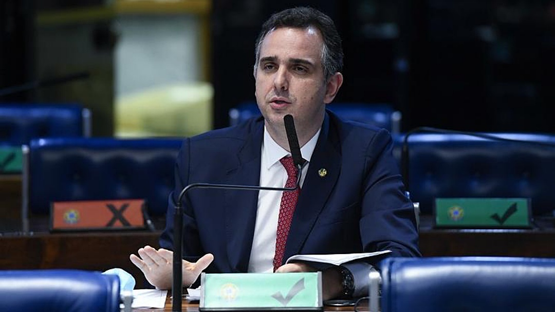 Senado elege Rodrigo Pacheco, candidato de Bolsonaro