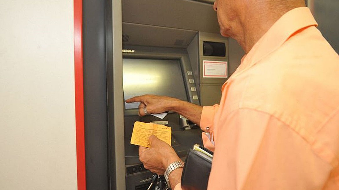 Bancos n&atilde;o ter&atilde;o expediente durante feriado de carnaval