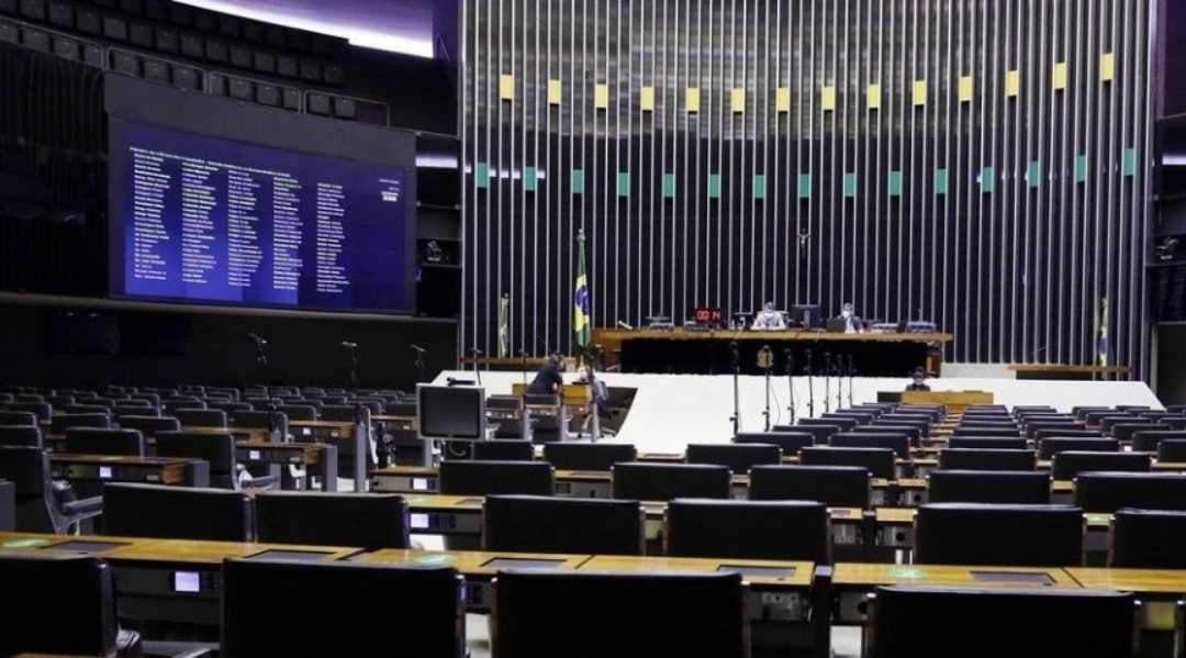 C&acirc;mara aprova, em 2&ordm; turno, texto-base da proposta que viabiliza volta do aux&iacute;lio