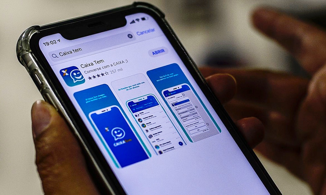 Nascidos em fevereiro podem atualizar dados no Caixa Tem