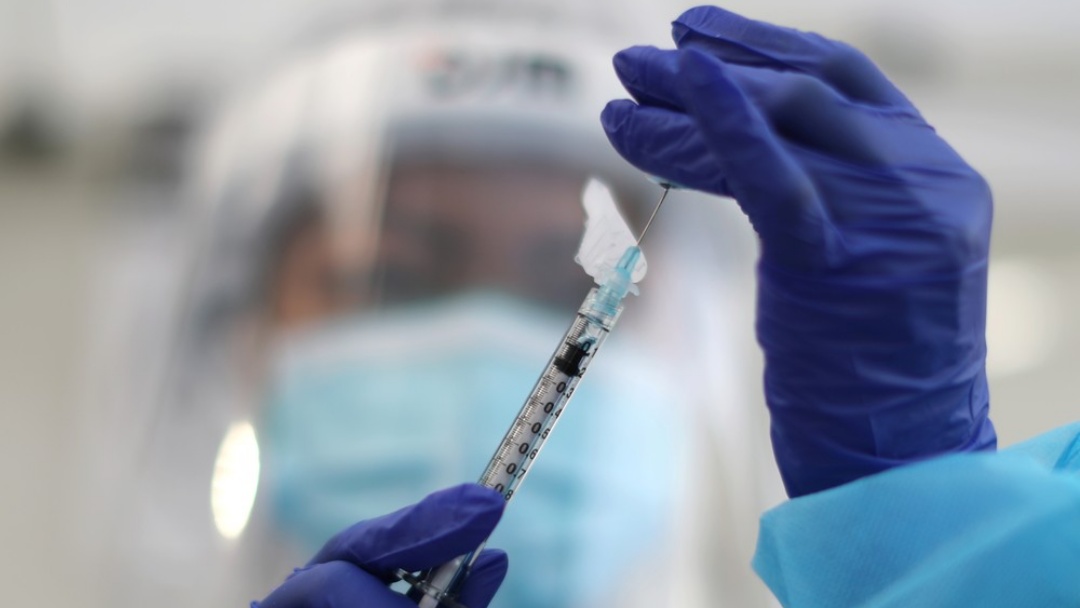 EUA administram 3 milh&otilde;es de doses de vacinas por dois dias seguidos