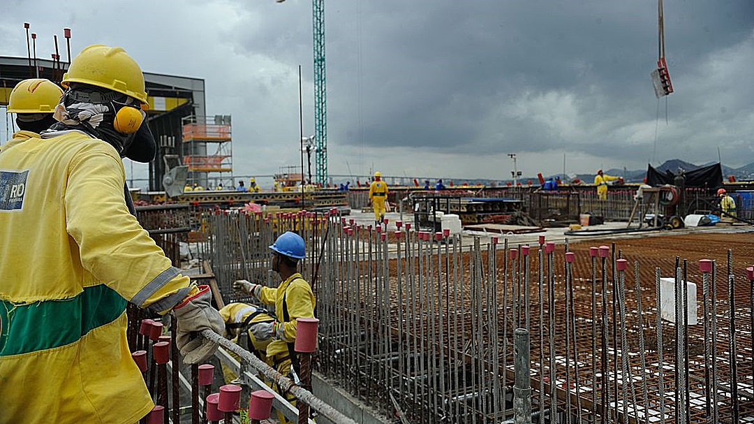 Construção civil tem alta de preços de 2% em março, diz FGV
