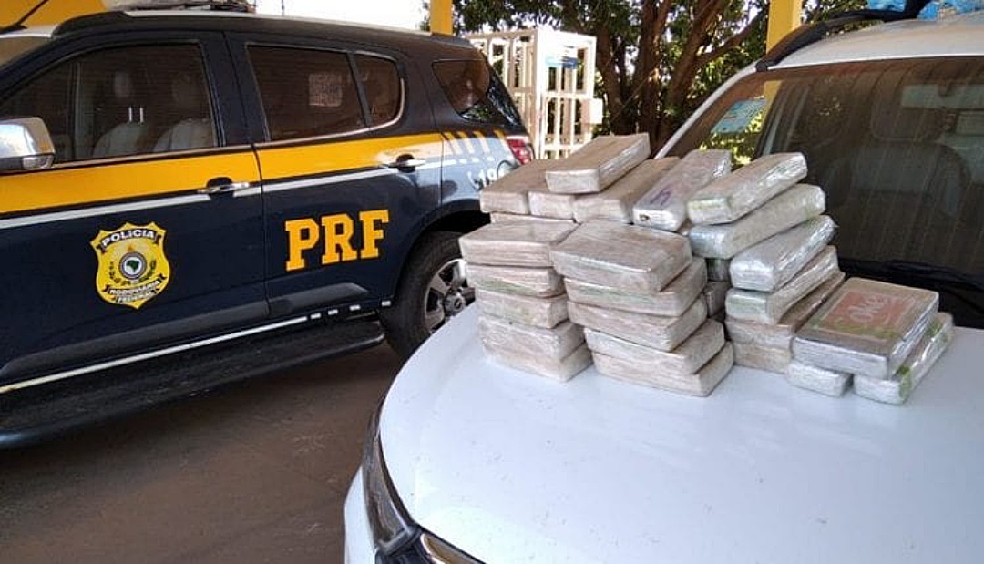 Casal &eacute; preso ao transportar coca&iacute;na avaliada em R$ 6,7 milh&otilde;es e mulher diz que ia ao m&eacute;dico