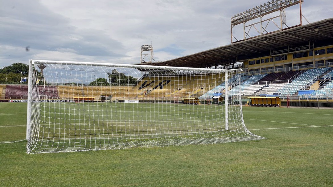 Campeonato Carioca: Fluminense e Vasco jogam cl&aacute;ssico em Volta Redonda