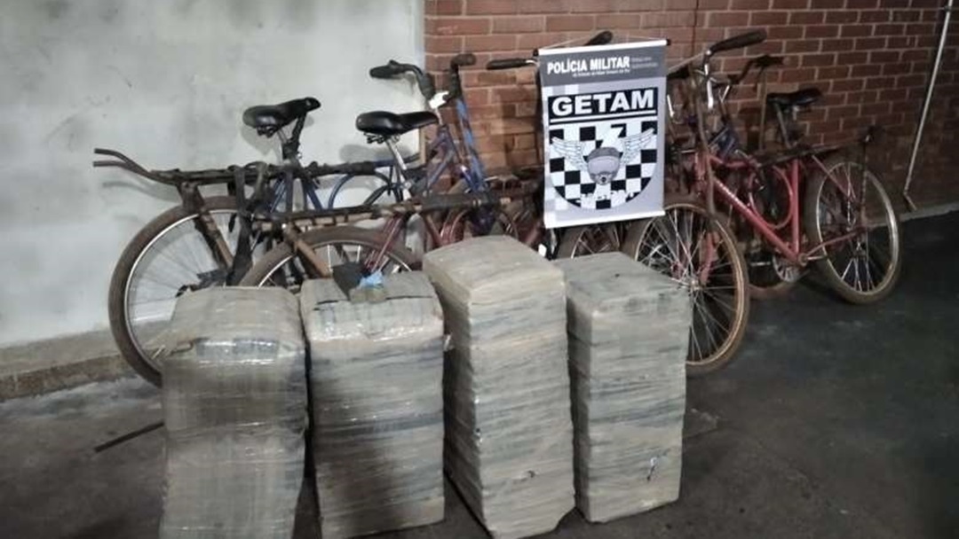 Pol&iacute;cia apreende quatro bicicletas com mais de 200 quilos de maconha