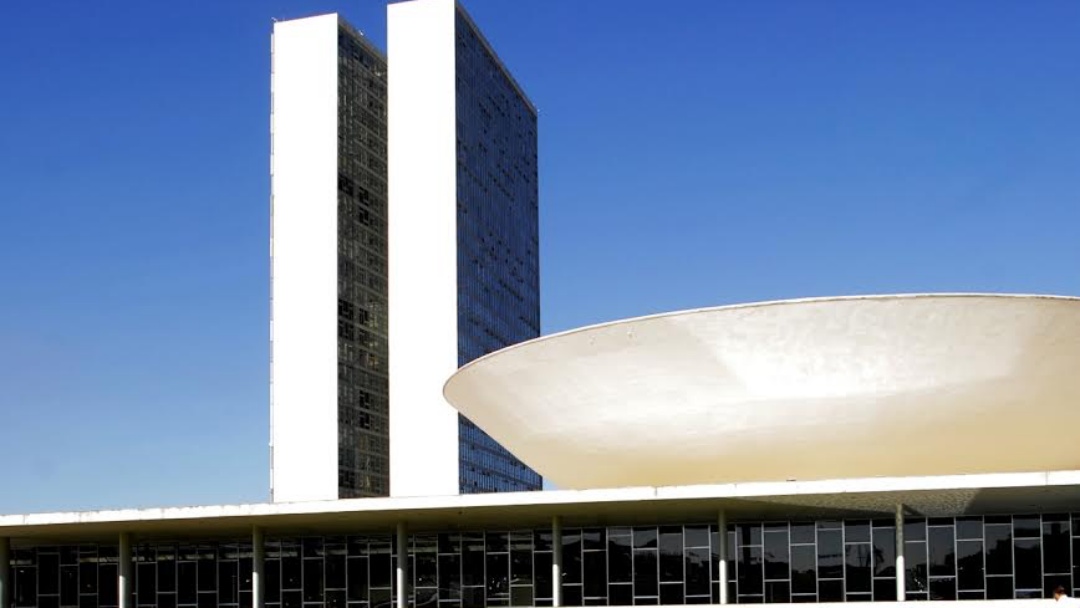 C&acirc;mara reinstala comiss&atilde;o que discute a PEC da 2&ordf; inst&acirc;ncia