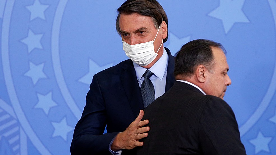 Bolsonaro transfere Pazuello para Secretaria-Geral do Ex&eacute;rcito