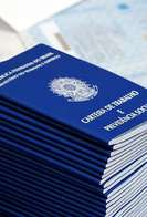 Brasil cria 184 mil vagas com carteira assinada