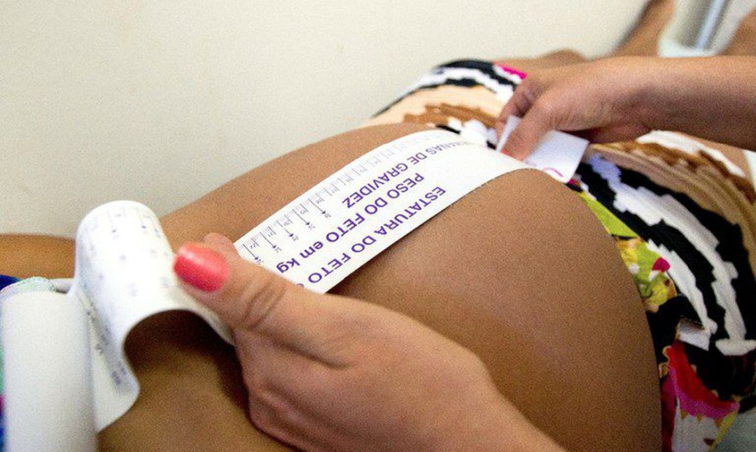 Anvisa orienta suspens&atilde;o de vacina da AstraZeneca para mulheres gestantes