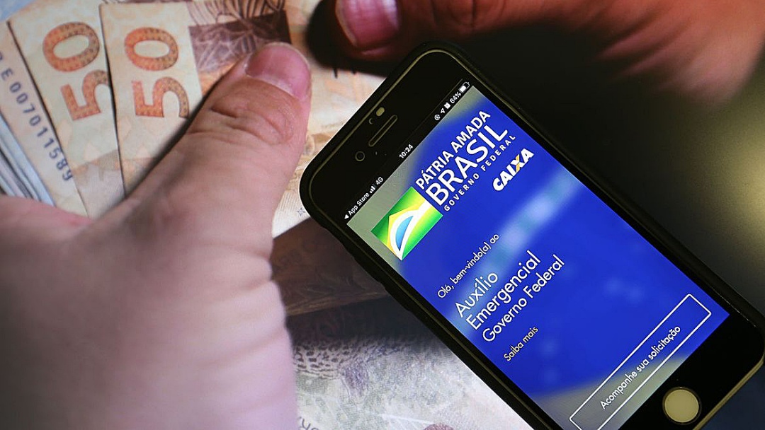 Caixa paga hoje aux&iacute;lio a nascidos em outubro