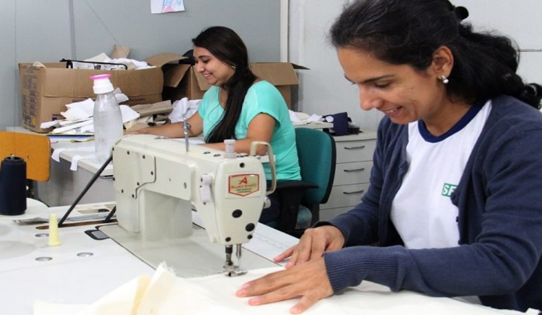 Com foco na gera&ccedil;&atilde;o de renda, Rede Solid&aacute;ria promove cursos de qualifica&ccedil;&atilde;o