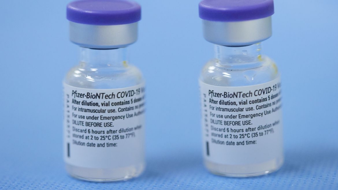 Brasil recebe lote de vacinas da Pfizer pelo cons&oacute;rcio Covax Facility