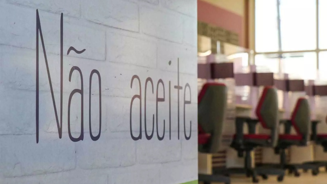 Homem bate em esposa e é preso por estuprá-la desde os 12 anos