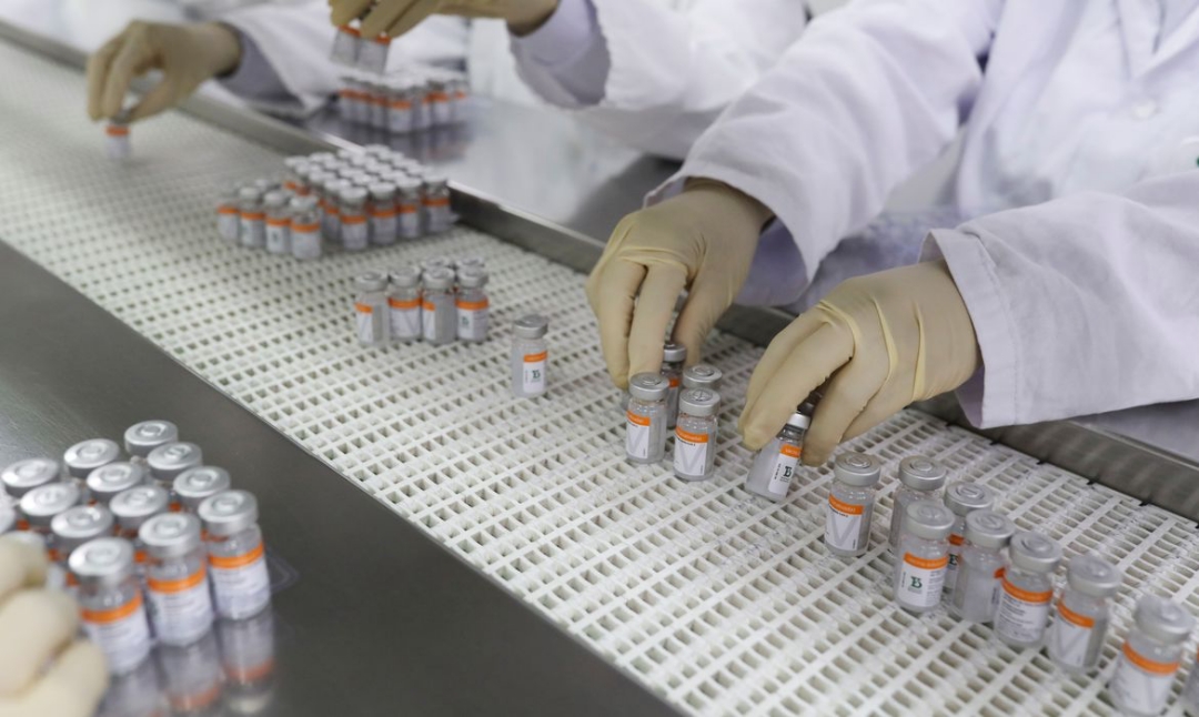 Butantan entrega mais 1 milh&atilde;o de doses de vacina contra covid-19