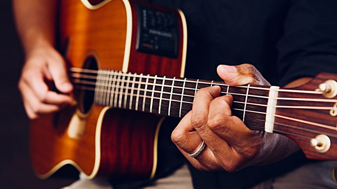 Cultura abre vagas para aulas de viol&atilde;o no per&iacute;odo da tarde