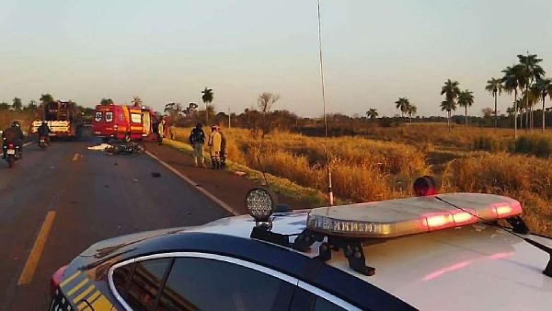 Motociclista de 80 anos que teve corpo dilacerado em acidente teria invadido pista contr&aacute;ria