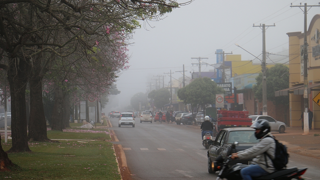 Ap&oacute;s dias de sol e calor, semana deve ter chuva e frio em Sidrol&acirc;ndia