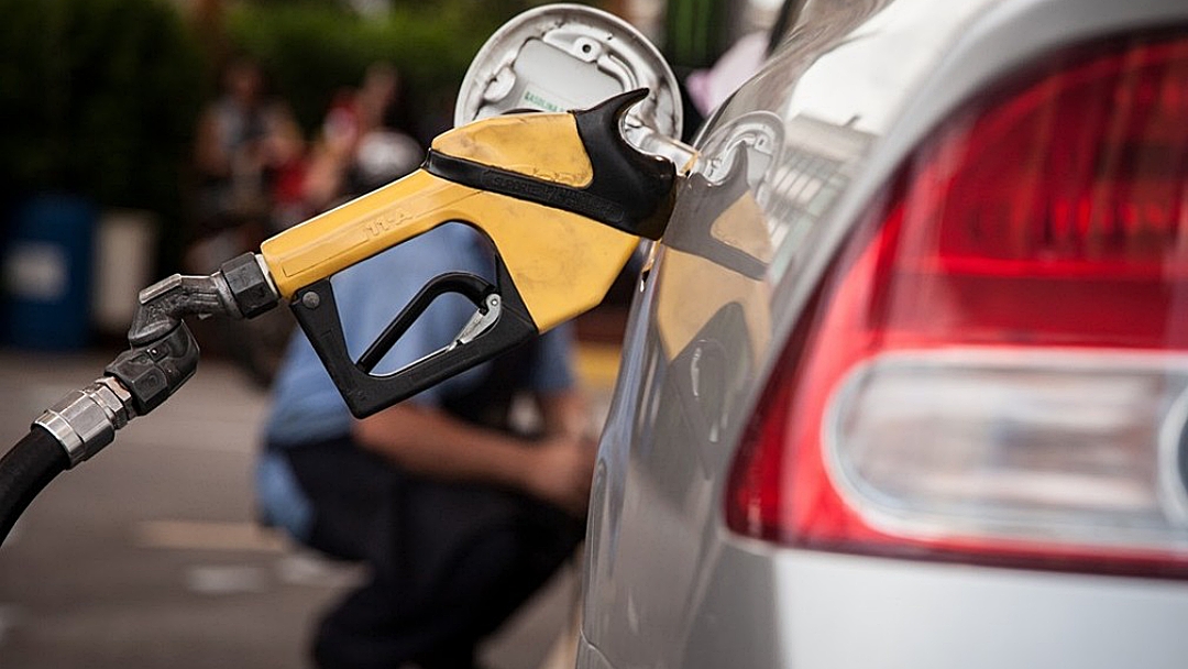 Gasolina a R$ 7: por que o pre&ccedil;o est&aacute; subindo e quem s&atilde;o os 'culpados'