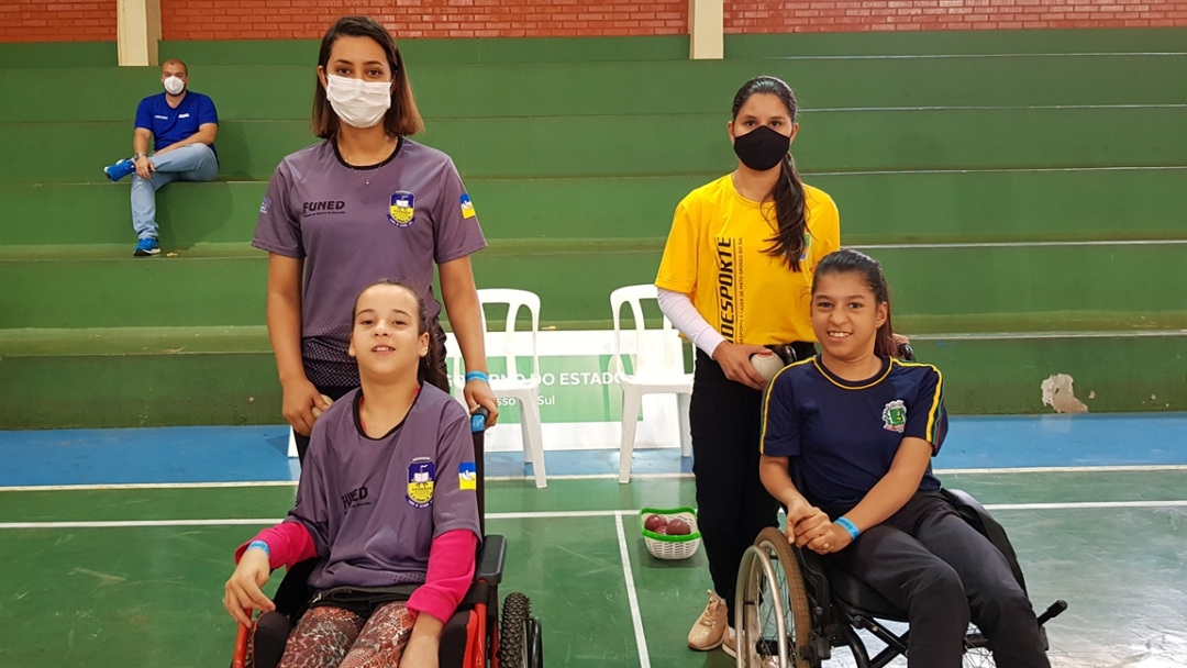 Estreante em competi&ccedil;&atilde;o, Emily vence disputa de bocha em paralimpiada estadual