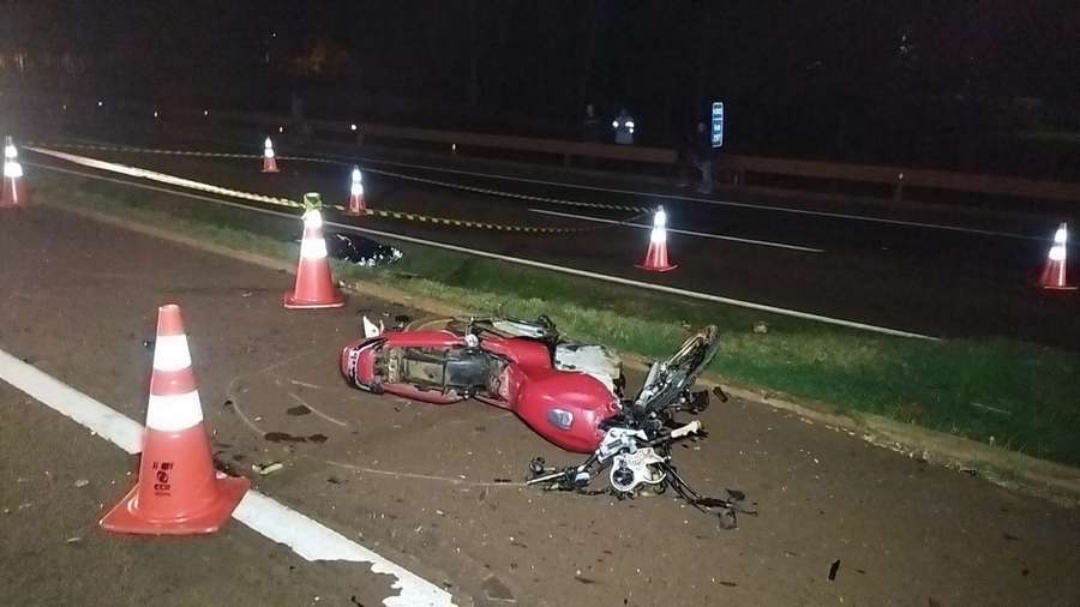 Motociclista morre em acidente ao invadir contram&atilde;o na BR-163