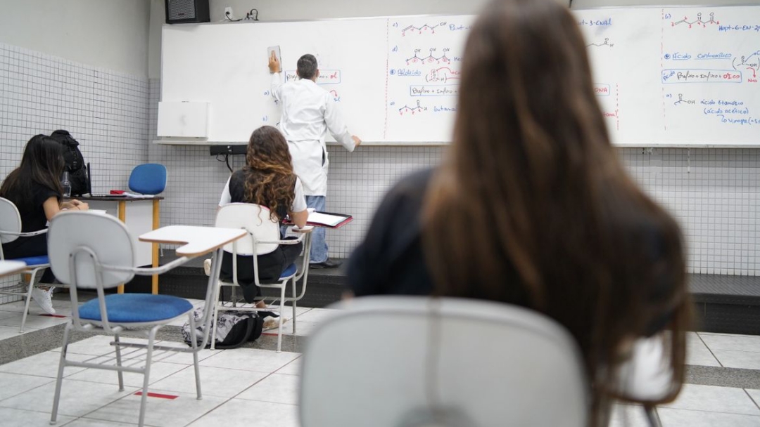 MEC anuncia apoio a itiner&aacute;rio do novo ensino m&eacute;dio