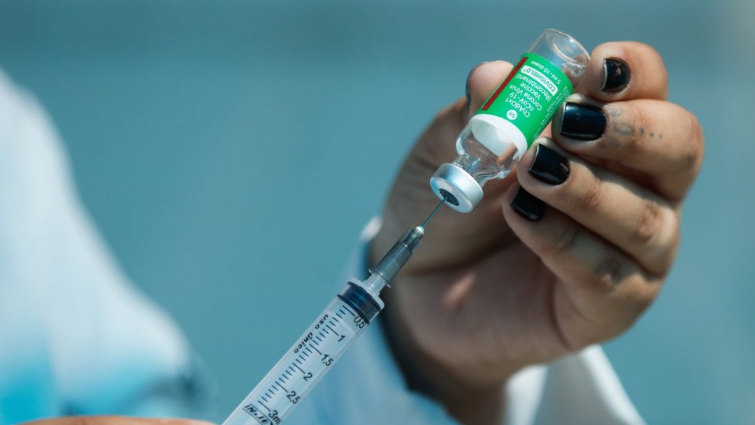 Brasil tem 40,64% da popula&ccedil;&atilde;o totalmente vacinada contra o coronav&iacute;rus