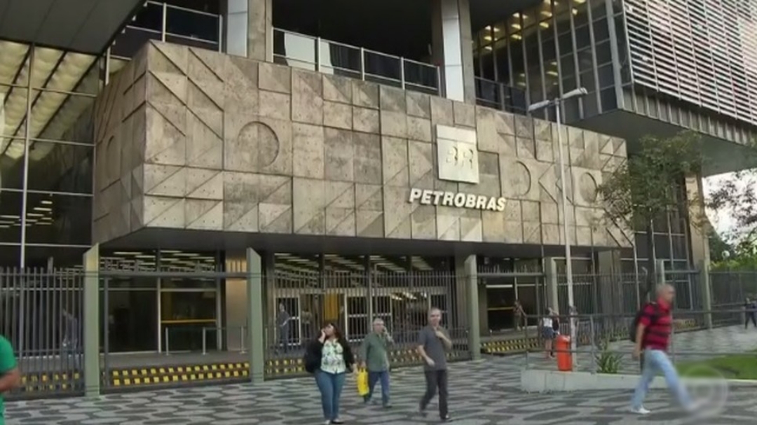 Petrobras diz que n&atilde;o consegue atender pedidos de combust&iacute;veis para novembro