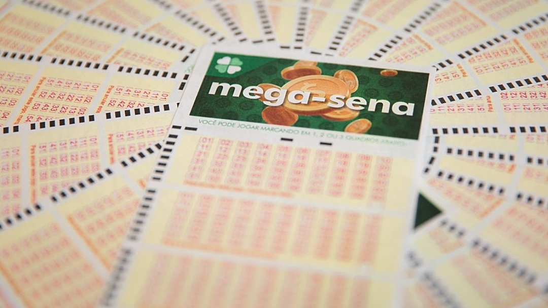 Mega-Sena pode pagar R$ 26,5 milh&otilde;es neste s&aacute;bado
