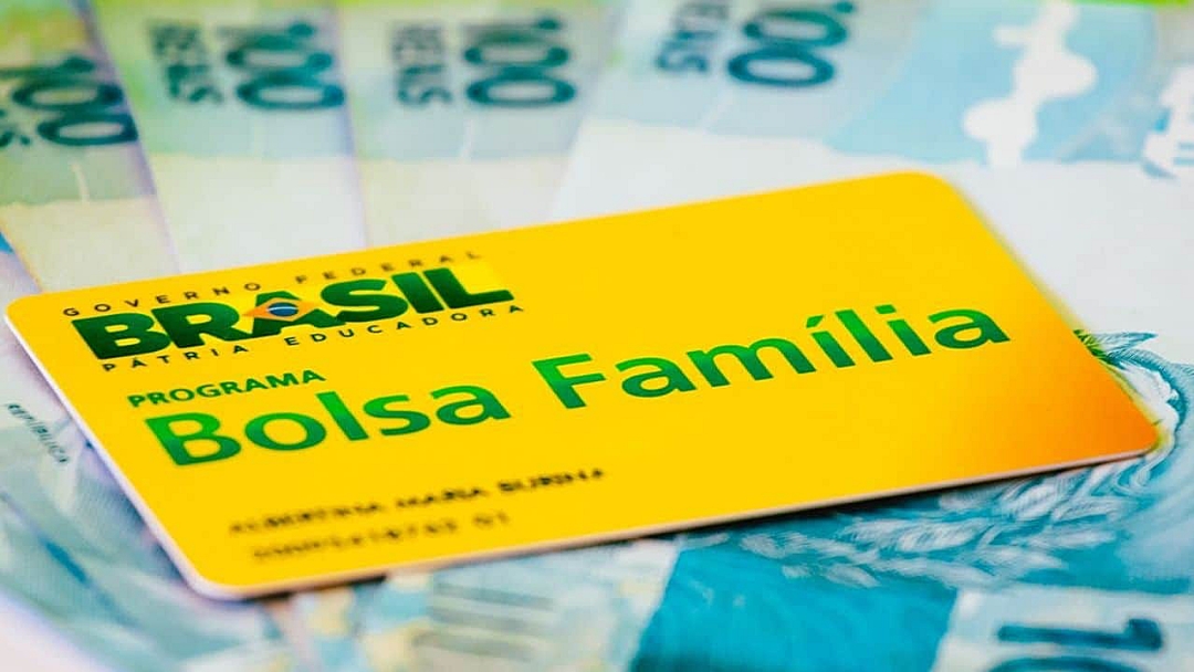 Aux&iacute;lio Brasil come&ccedil;a com valor m&eacute;dio de R$ 224 por fam&iacute;lia