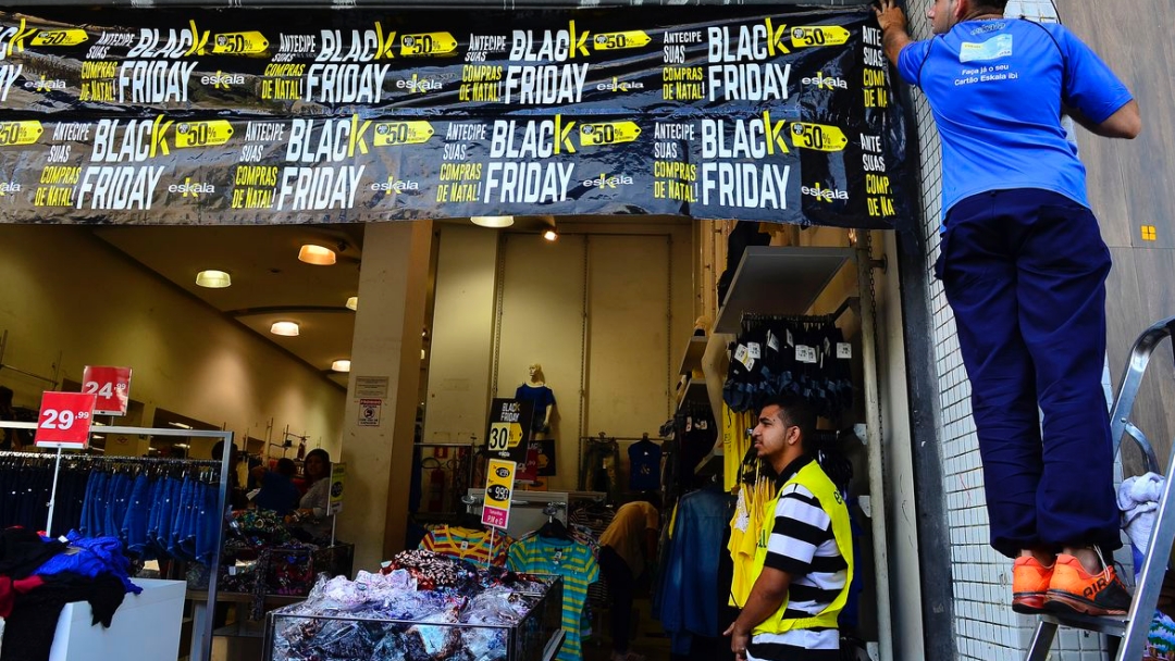 Vendas na Black Friday devem cair pela primeira vez em cinco anos