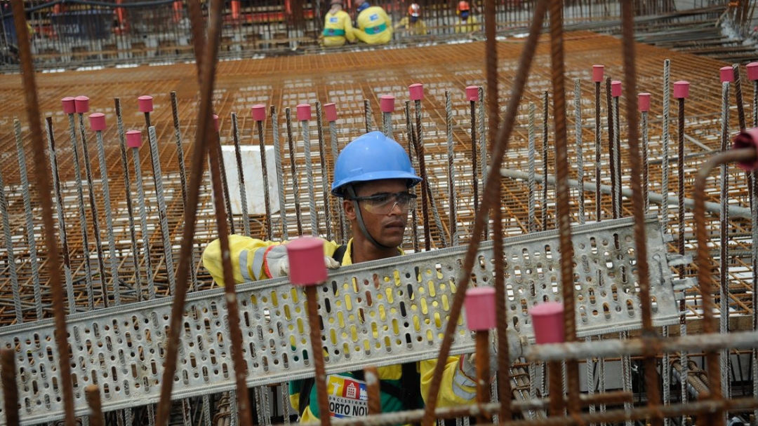 Conselho do FGTS aprova uso de R$ 326 bi para obras