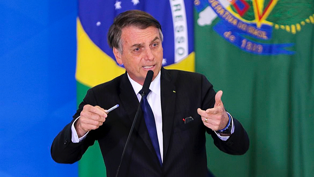Presidente regulamenta aux&iacute;lio g&aacute;s e Programa Alimenta Brasil