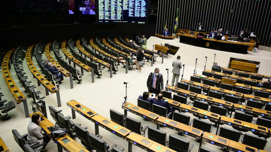 Congresso derruba veto e Fundo Eleitoral ser&aacute; de R$ 5,7 bilh&otilde;es