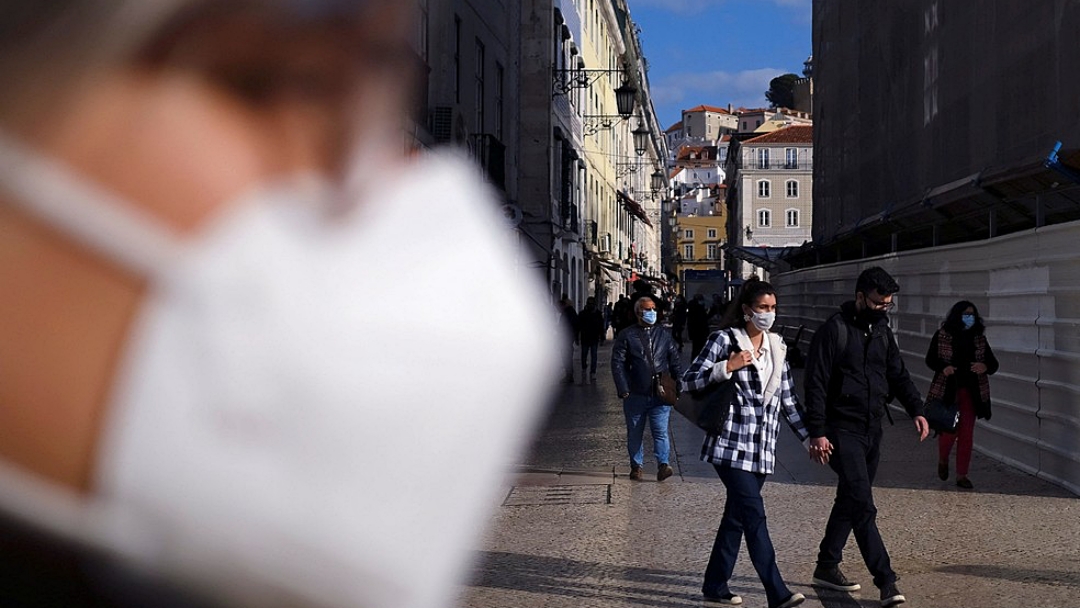 &#039;Flurona&#039;: entenda o que &eacute; a dupla contamina&ccedil;&atilde;o por Covid e gripe