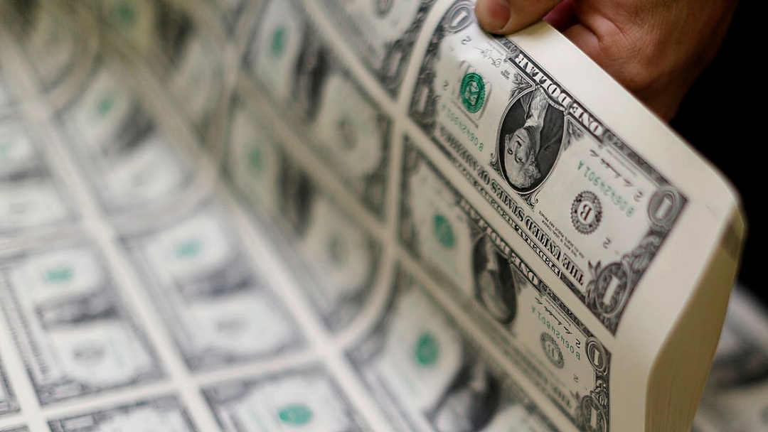 D&oacute;lar cai para R$ 5,63, ap&oacute;s dados de emprego nos EUA