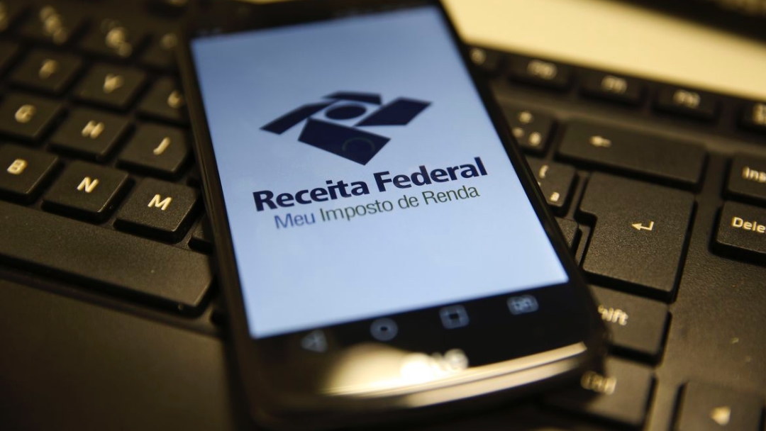 Receita paga hoje lote residual de restitui&ccedil;&atilde;o de janeiro