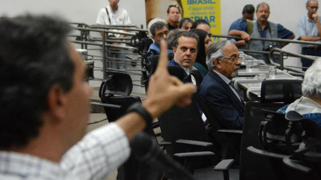 Escolha de Marquinhos pode 'melar' para fugir de palanque a Lula no Estado