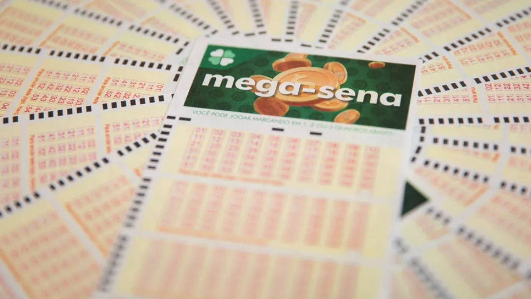 Mega-Sena sorteia R$ 190 mi amanh&atilde;, maior pr&ecirc;mio do ano