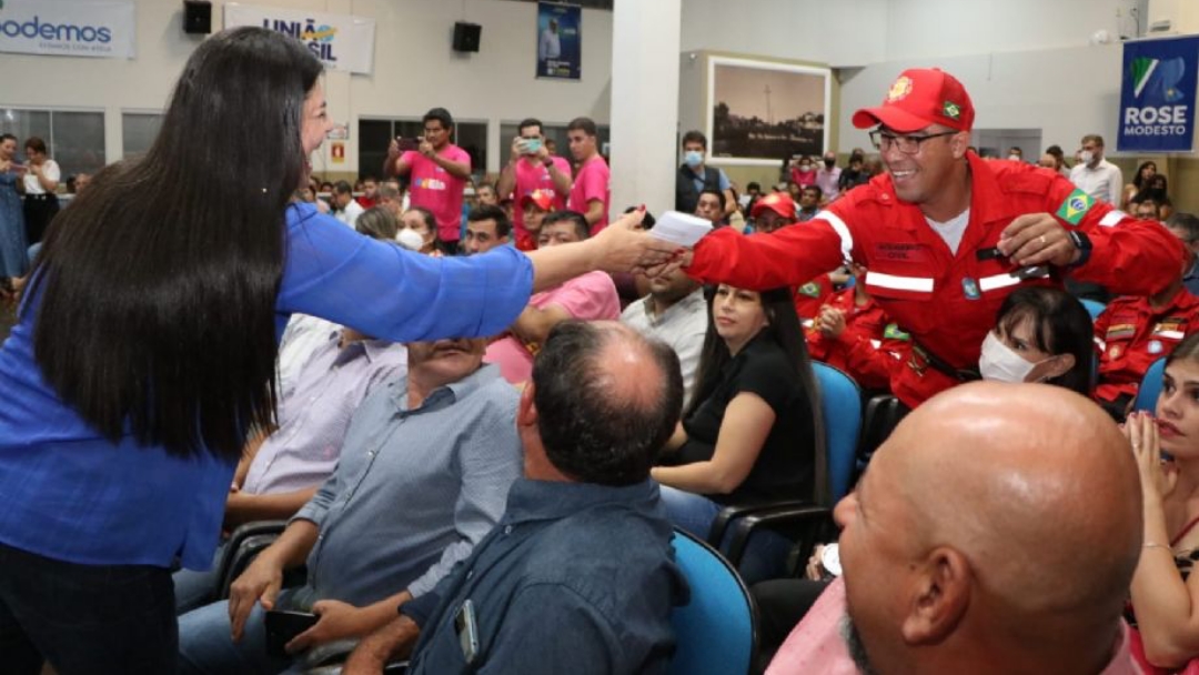 Rose percorre 8 cidades e faz evento em Dourados em busca de informações para plano