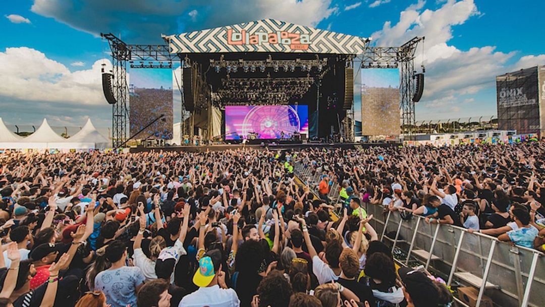 TSE acata pedido do PL e veda manifestação política no Lollapalooza