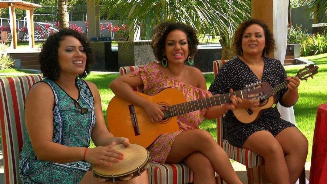 Palestra, pagode e pra&ccedil;a de alimenta&ccedil;&atilde;o da feira, no encerramento do m&ecirc;s da Mulher