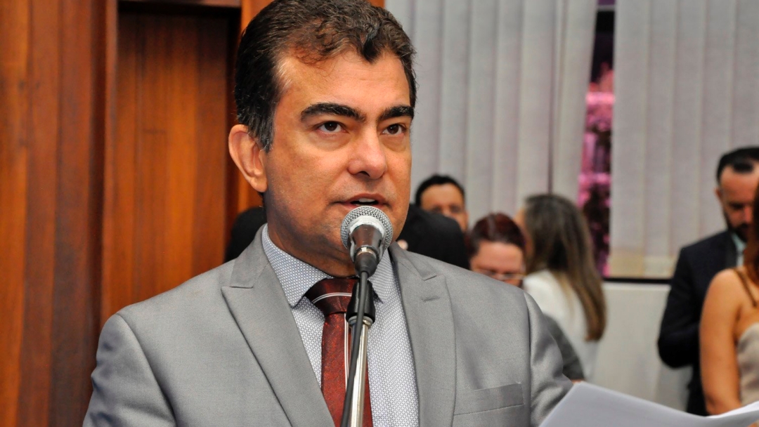 Marçal Filho sai do PSDB e se filia ao PP, tornando partido a maior bancada da Alems