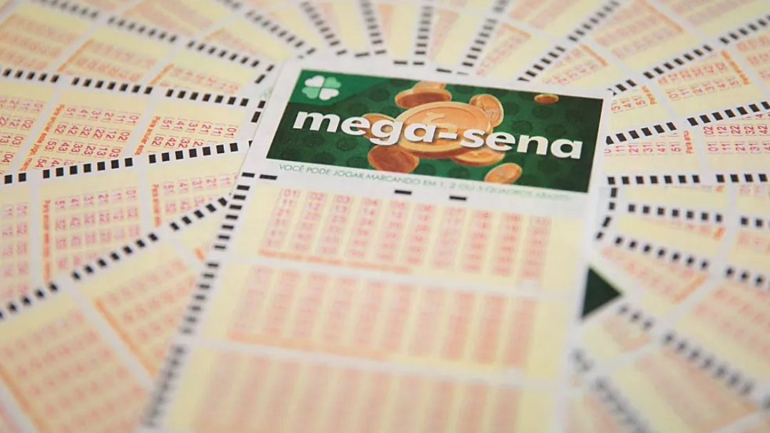 Mega-Sena pode pagar R$ 45 milh&otilde;es neste s&aacute;bado