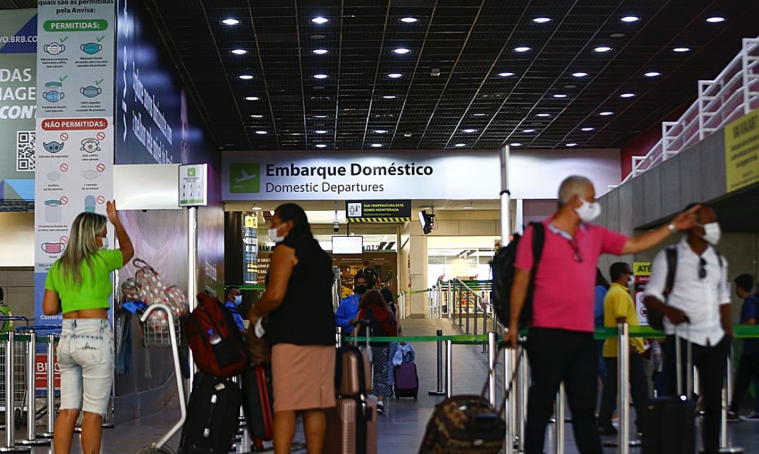 P&aacute;scoa movimenta aeroportos e terminais rodovi&aacute;rios