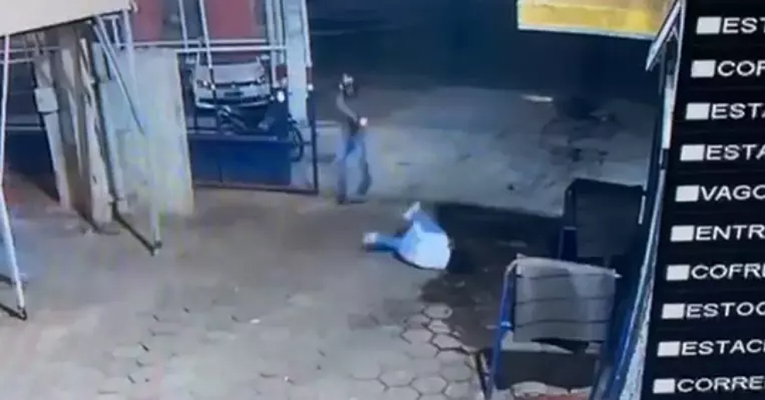 Homem que atirou contra mulher na fronteira foi preso ap&oacute;s ser baleado 