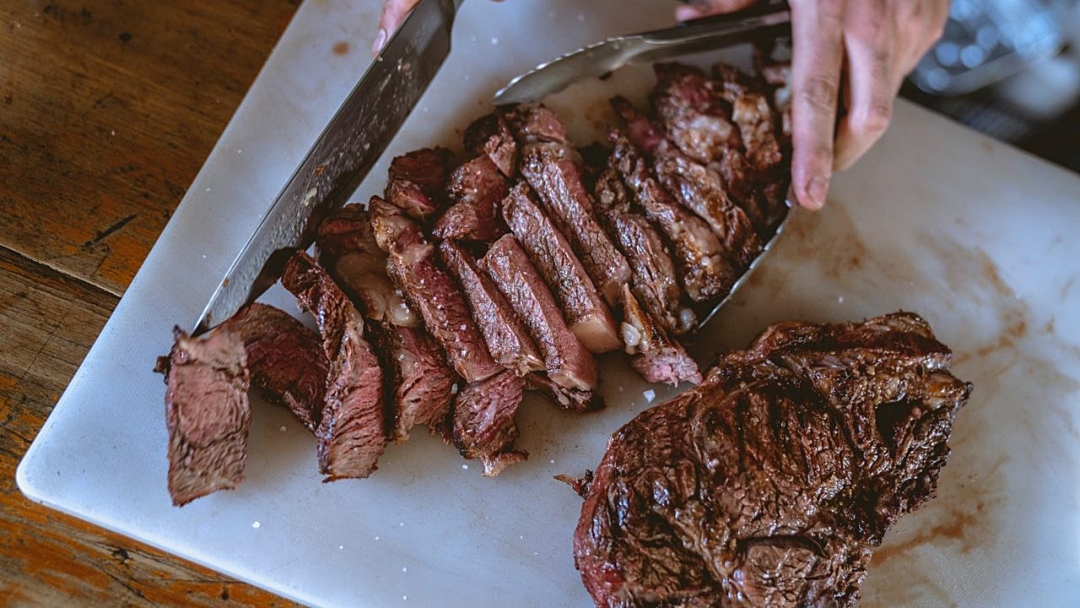 Para arrecadar fundos, Lions promove churrasco em prol da Supera neste domingo