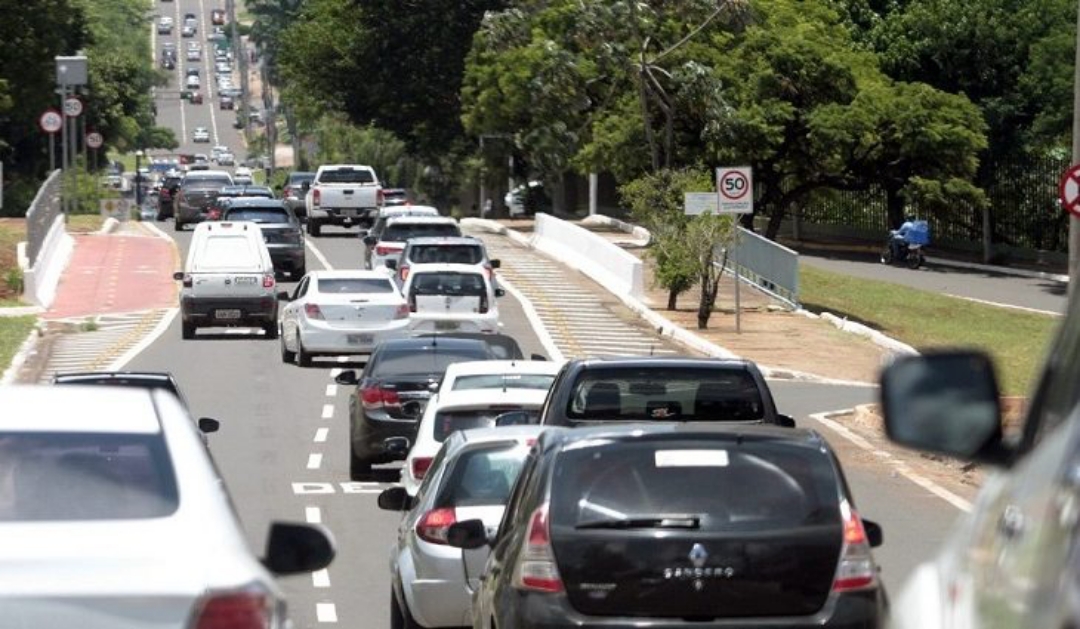 &Uacute;ltima parcela do IPVA vence em maio; pagamento pode ser feito at&eacute; o dia 31