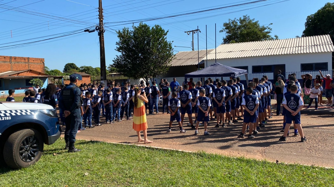 Projeto Social Bom de Bola, Bom na Escola &eacute; lan&ccedil;ado oficialmente no Quebra Coco 