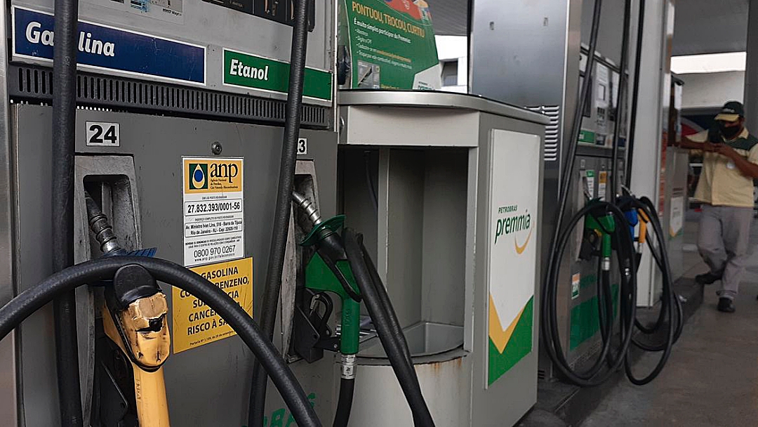 Postos anunciar&atilde;o pre&ccedil;o de combust&iacute;vel v&aacute;lido antes da redu&ccedil;&atilde;o do ICMS